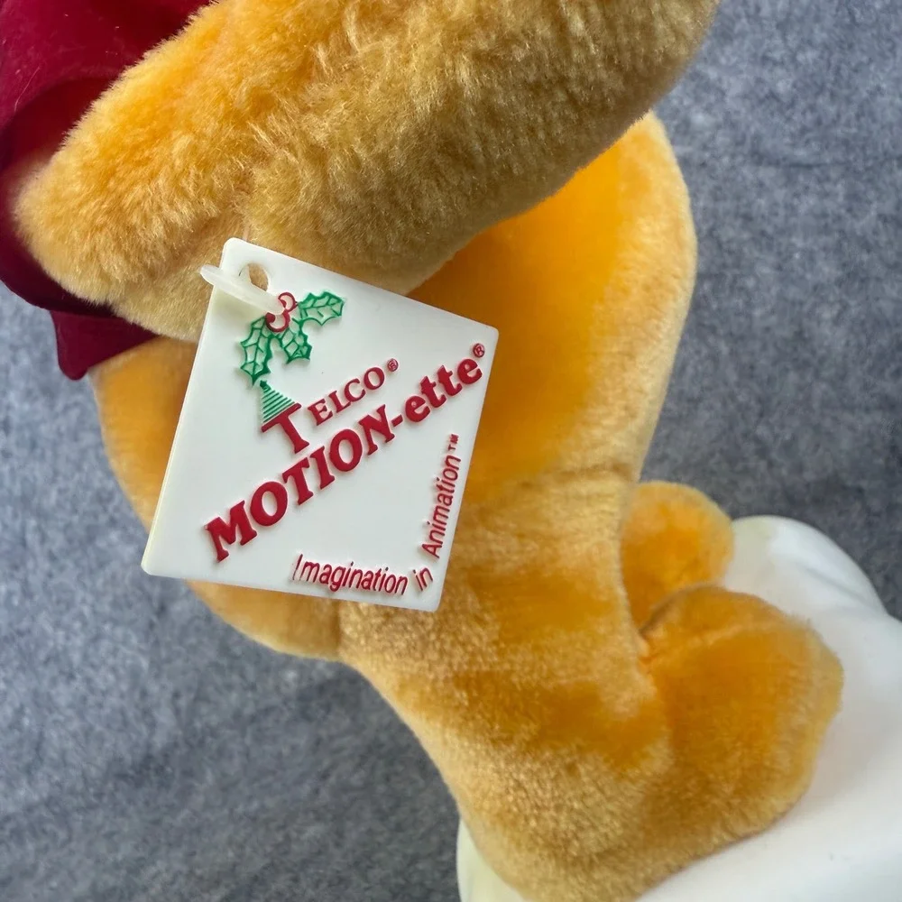 Vintage 1997 Disney Winnie the Pooh Telco Motion-ette Animated Christmas Figure